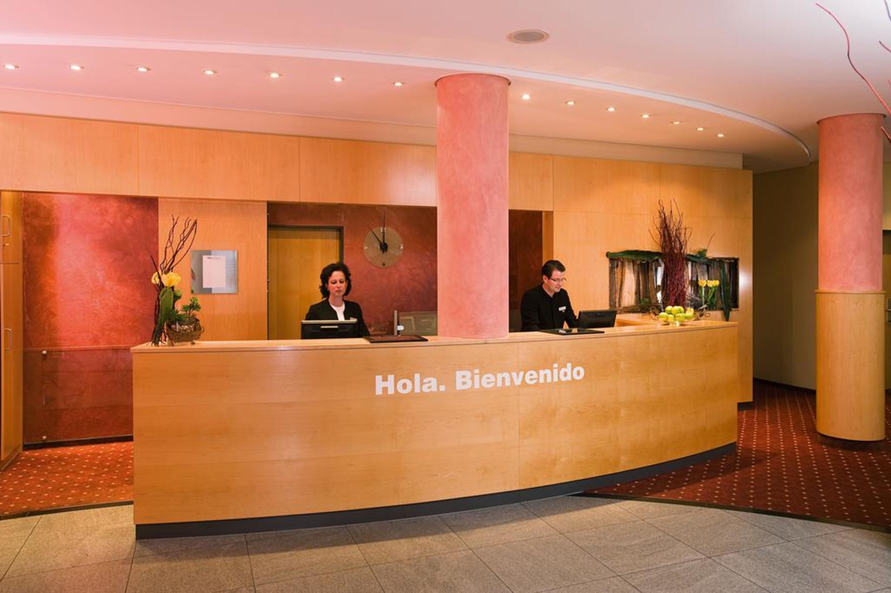 Ibis Styles Berlin Treptow Hotel Exterior foto