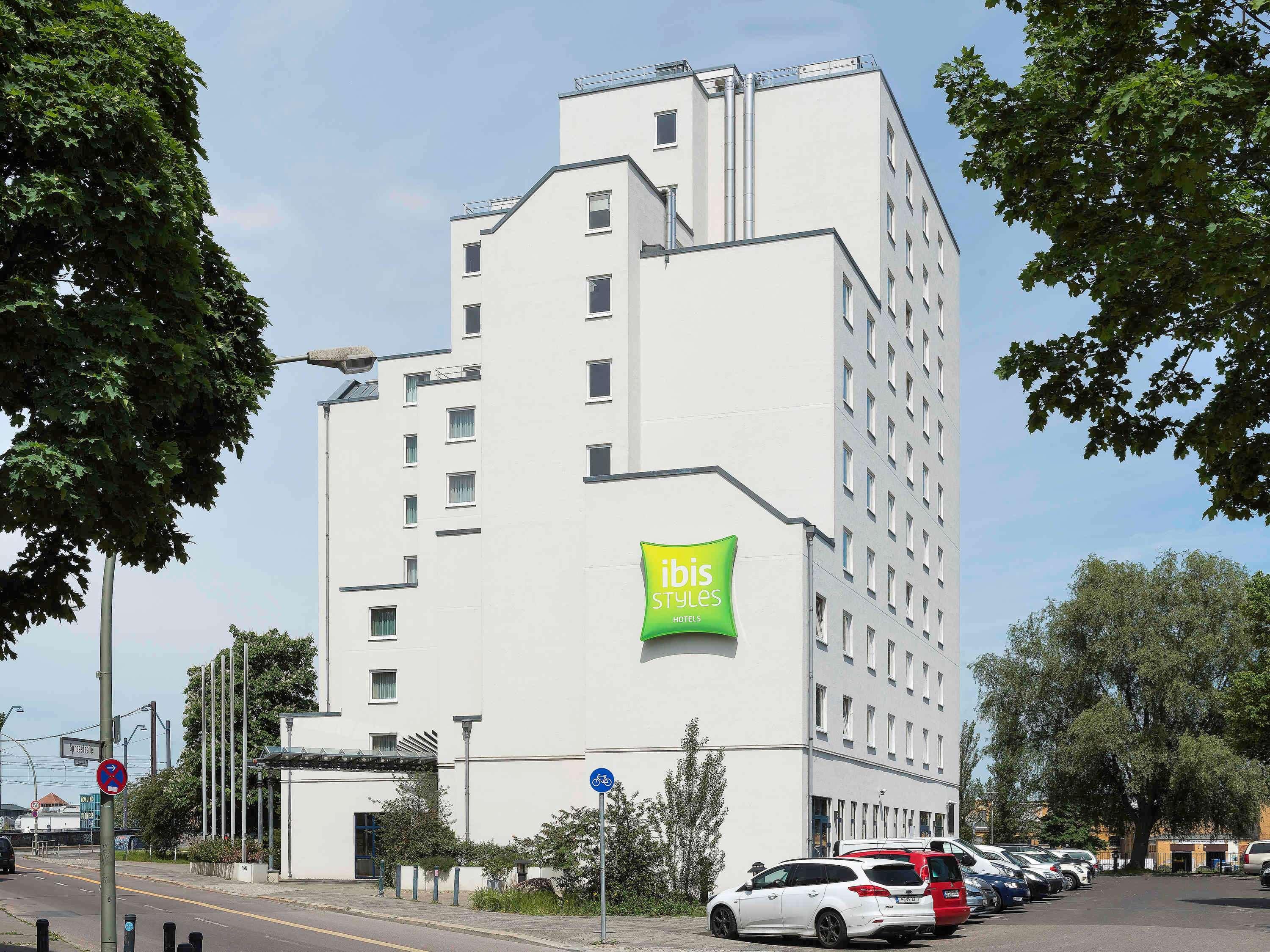 Ibis Styles Berlin Treptow Hotel Exterior foto